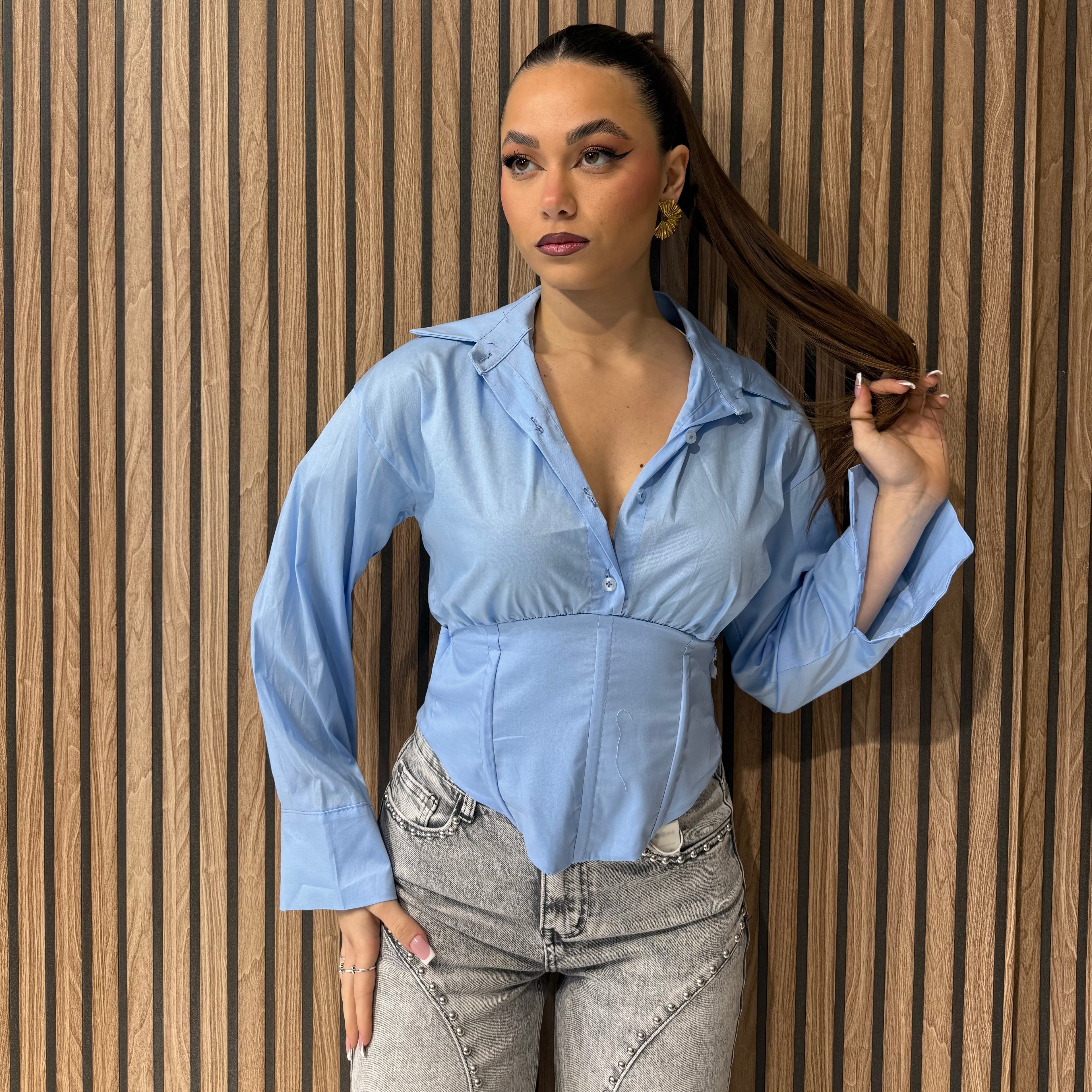 CAMICIA CROP CON LACCI